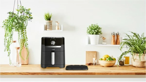 Fritteusen Tefal EY5018 Easy Fry & Grill Classic Heißluft-Fritteuse Schwarz 5 Fritteusen Tefal EY5018 Easy Fry & Grill Classic Heißluft-Fritteuse Schwarz – Bild 5