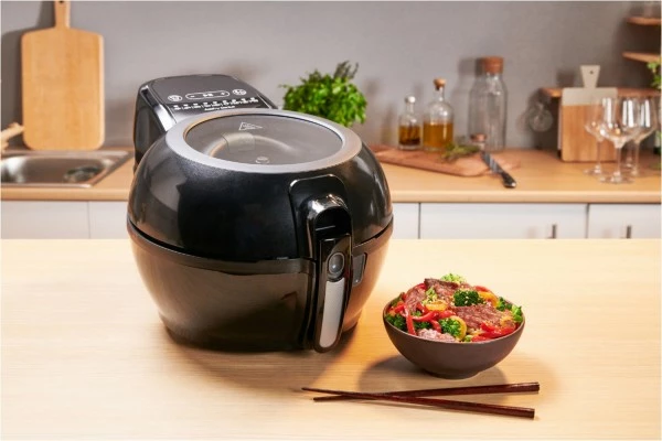 Fritteusen Tefal FZ773815 Actifry Genius Smart (V2) Heißluft-Fritteuse Schwarz 5 Fritteusen Tefal FZ773815 Actifry Genius Smart (V2) Heißluft-Fritteuse Schwarz – Bild 5